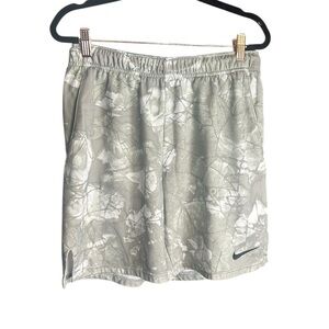 Nike Men's Athletic Shorts in Light Gray Pattern